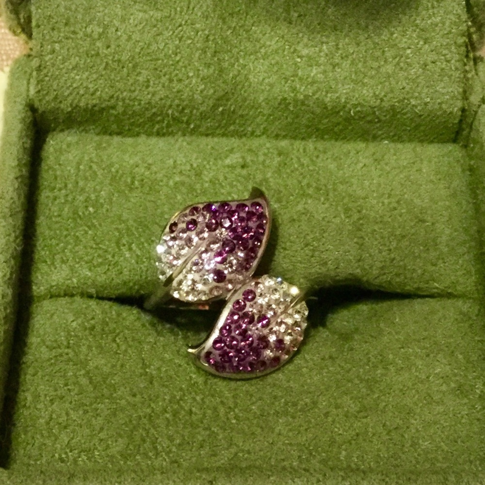 Beautiful Purple & Clear Crystal Leaf Ring